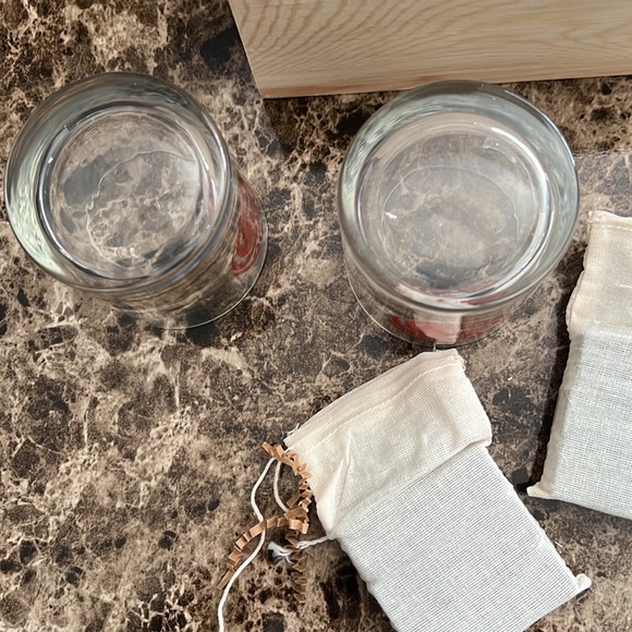 NWOT - Game of Thrones Bar Glass Gift Set - Picture 5 of 8